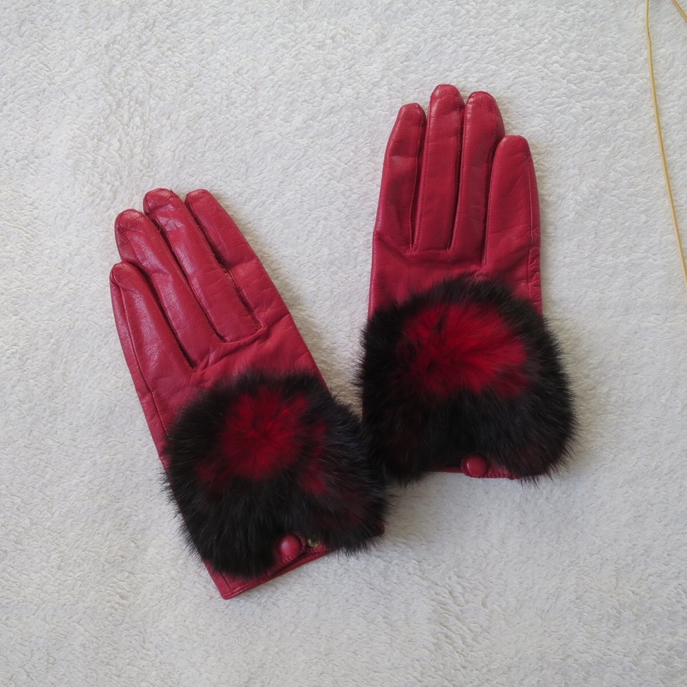 Leather Gloves with Fur